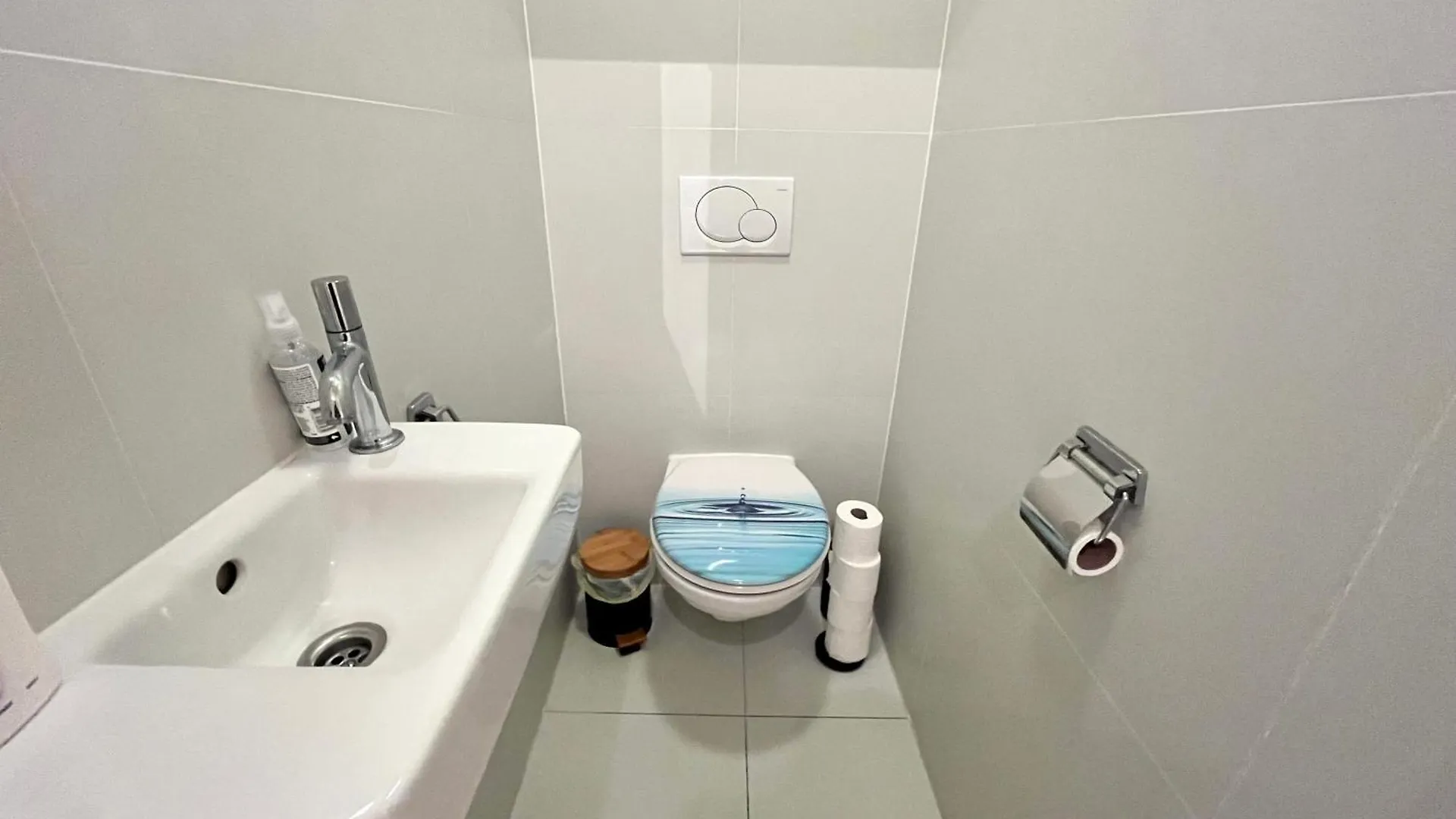 Very Cozy 2 Bedroom Apartment In Ostend T3 0*,  Belgium